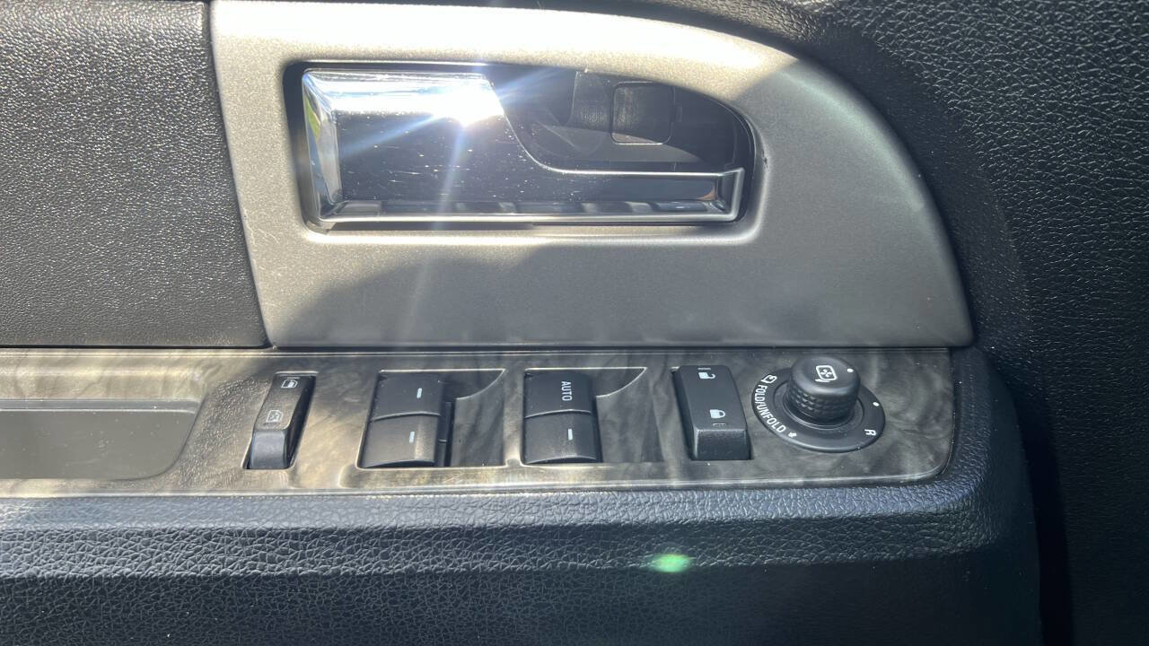 Used 2017 Ford Expedition EL Limited image 20