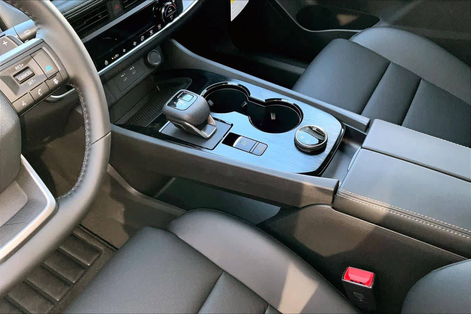 New 2026 Nissan Rogue Dark Armor AWD/4WD image 7