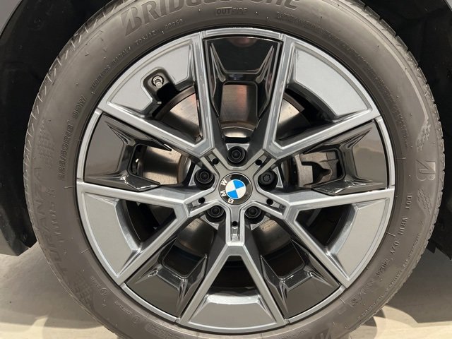 Used 2025 BMW i4 xDrive40i image 61