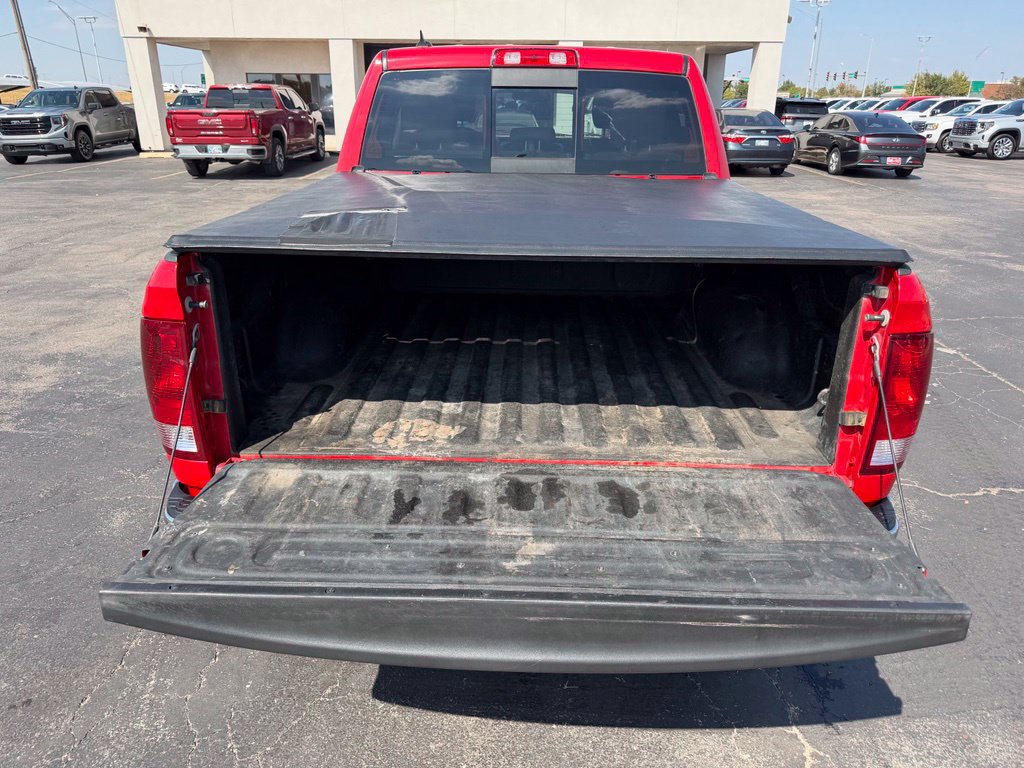 Used 2018 RAM 1500 Classic SLT w/ Luxury Group AWD/4WD image 18