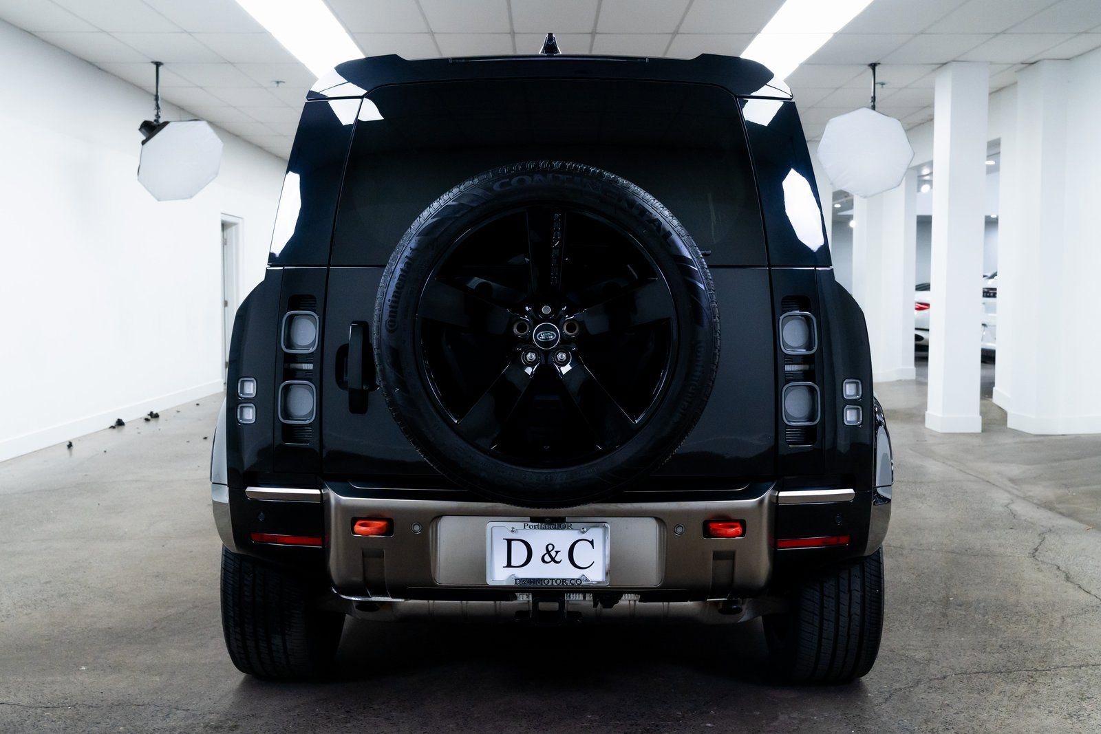 Used 2021 Land Rover Defender 110 X image 5