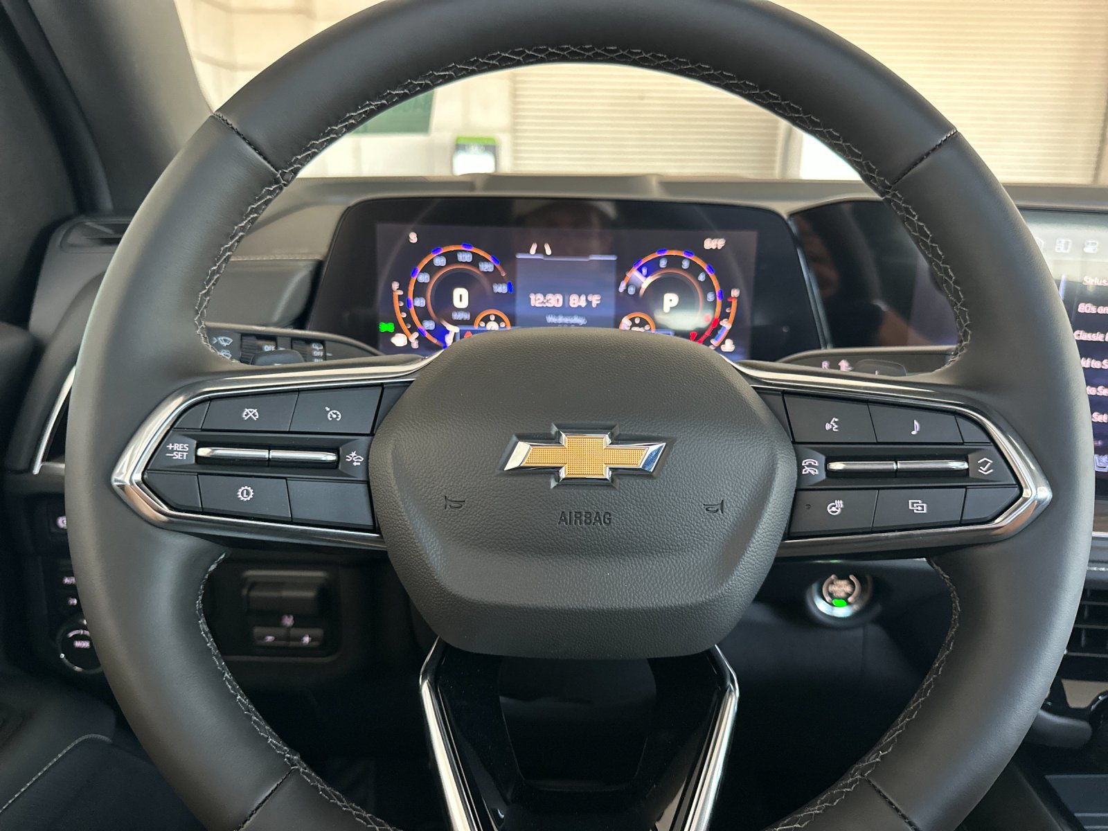 New 2026 Chevrolet Tahoe Premier w/ Sun And Tow Package AWD/4WD image 24