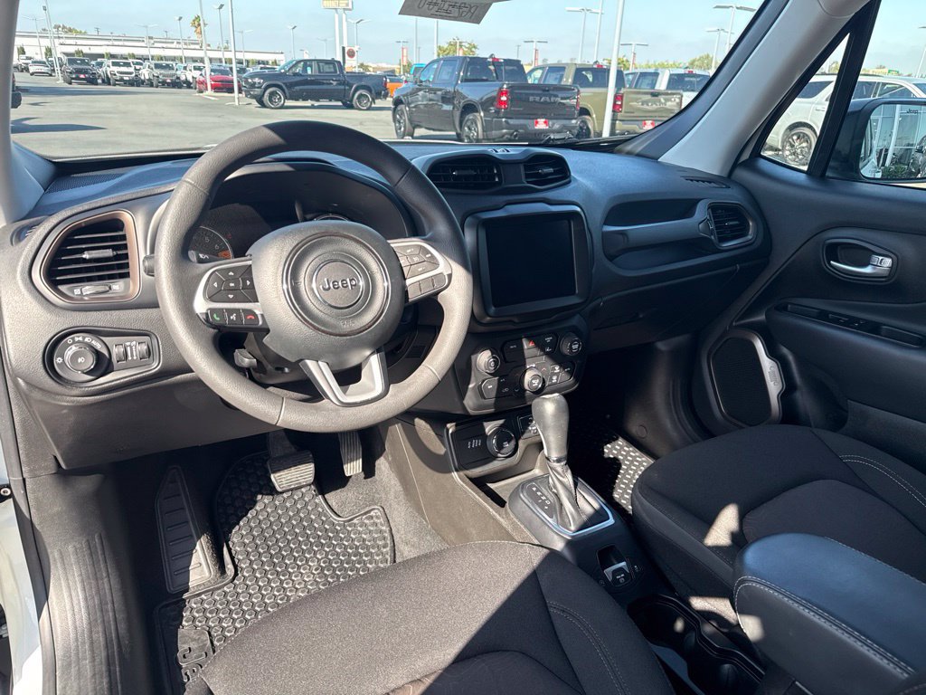 Certified 2023 Jeep Renegade Latitude AWD/4WD image 16
