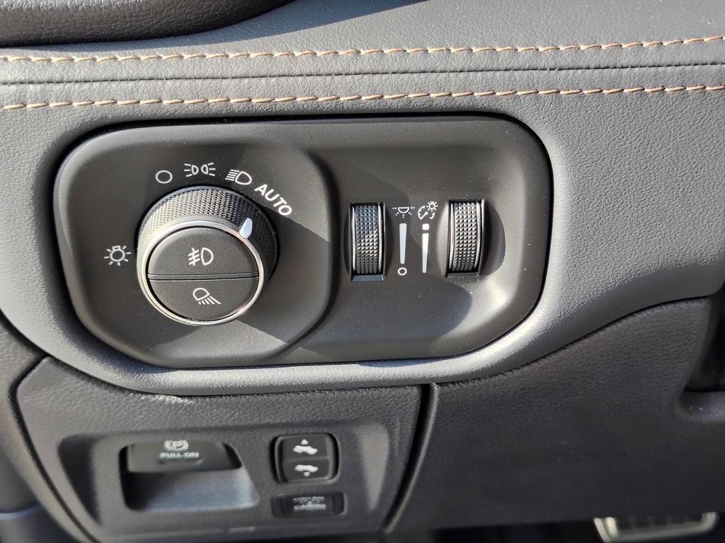 Used 2025 RAM 1500 Tungsten w/ Bed Utility Group AWD/4WD image 29