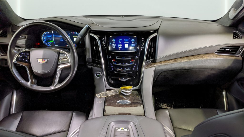 Used 2016 Cadillac Escalade Platinum image 17