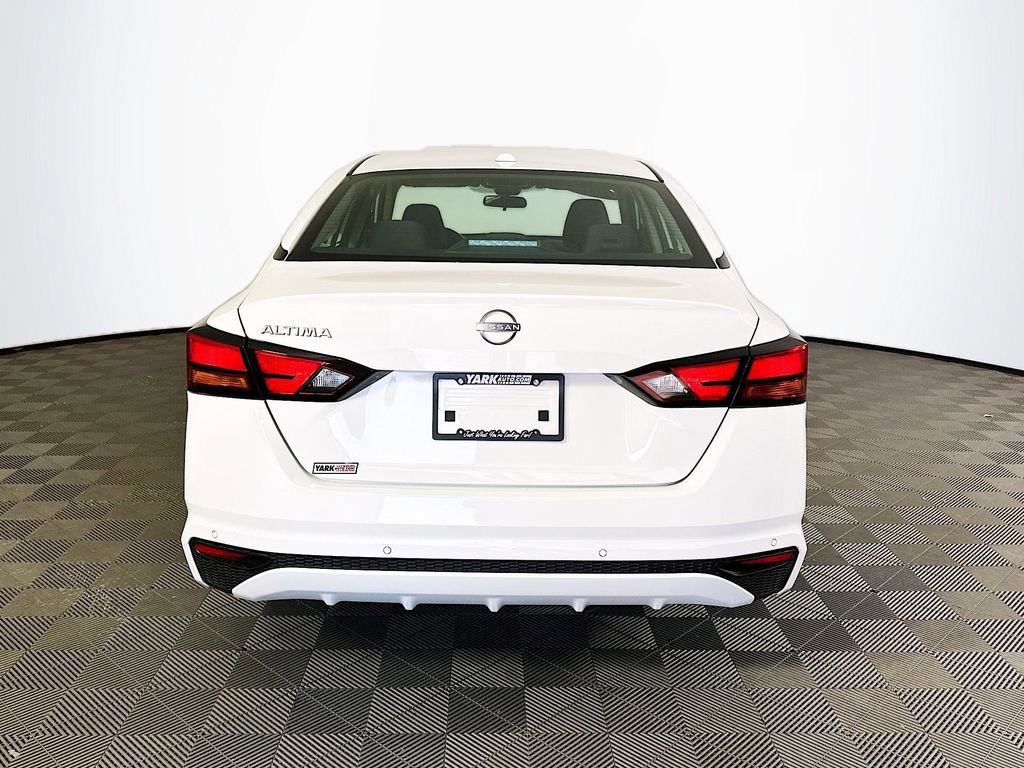 Certified 2025 Nissan Altima 2.5 S FWD image 10