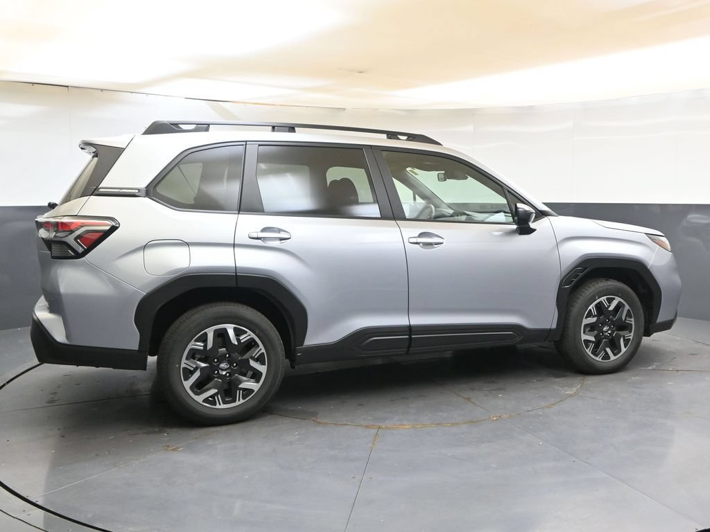 Certified 2025 Subaru Forester Premium AWD/4WD image 6