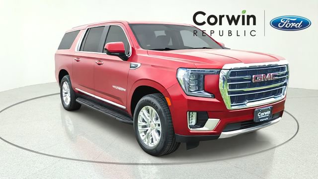 Used 2023 GMC Yukon XL SLT AWD/4WD image 1