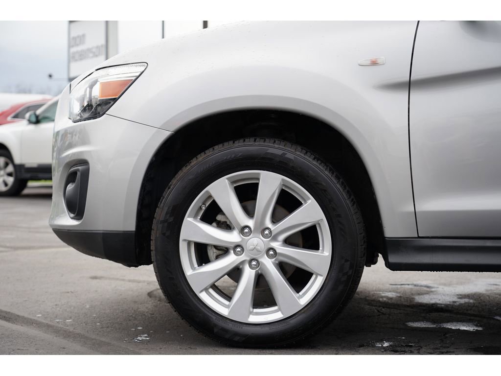 Used 2015 Mitsubishi Outlander Sport ES image 11