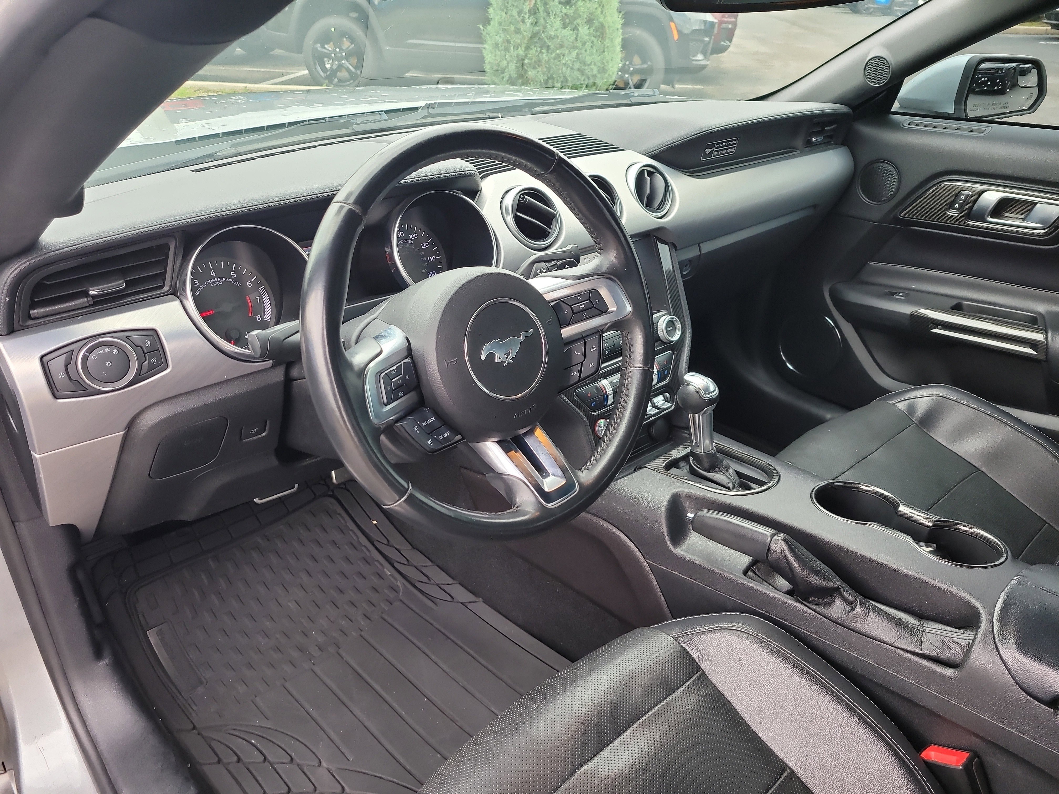 Used 2020 Ford Mustang Premium image 16