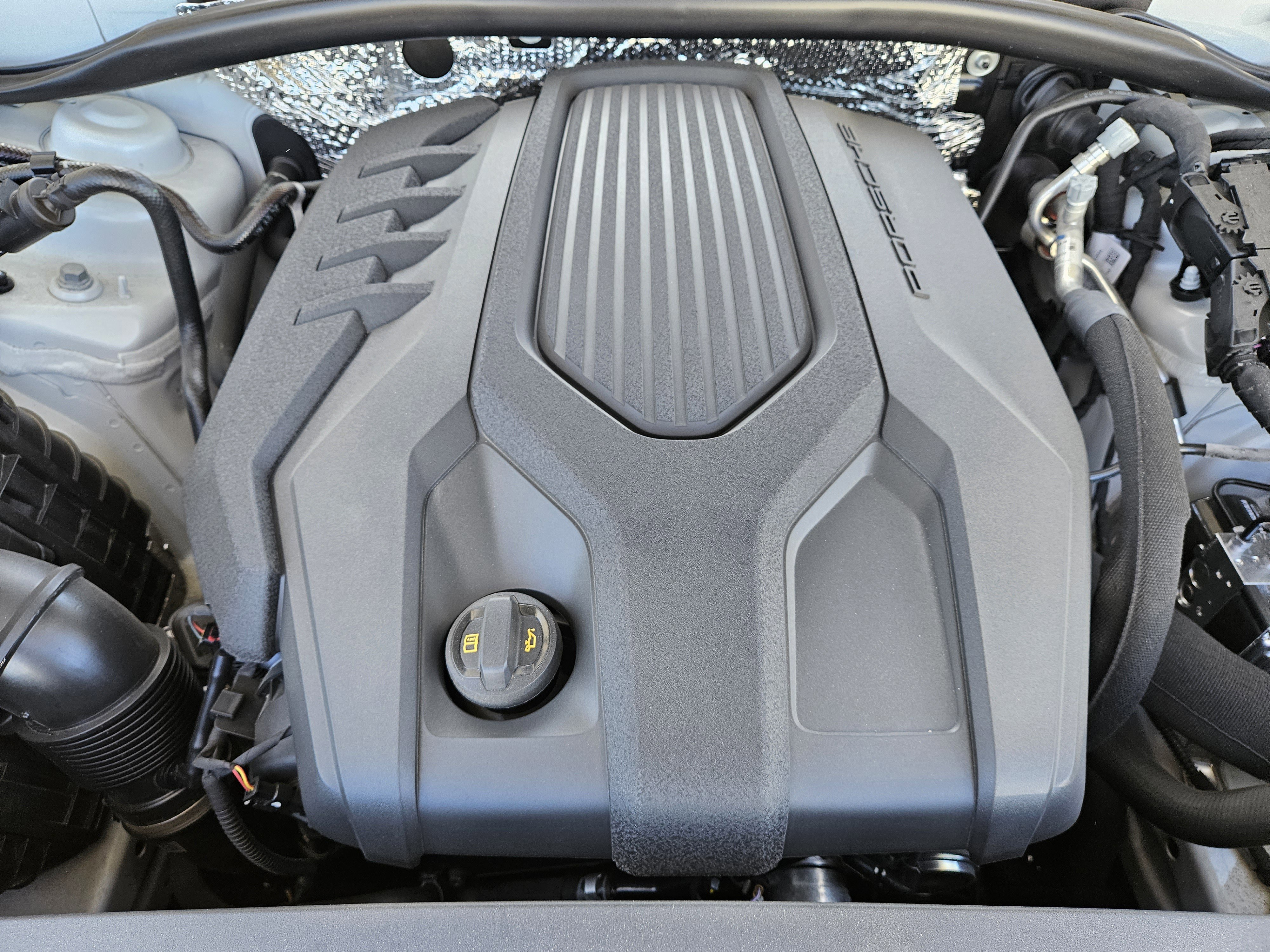 Certified 2026 Porsche Macan image 30