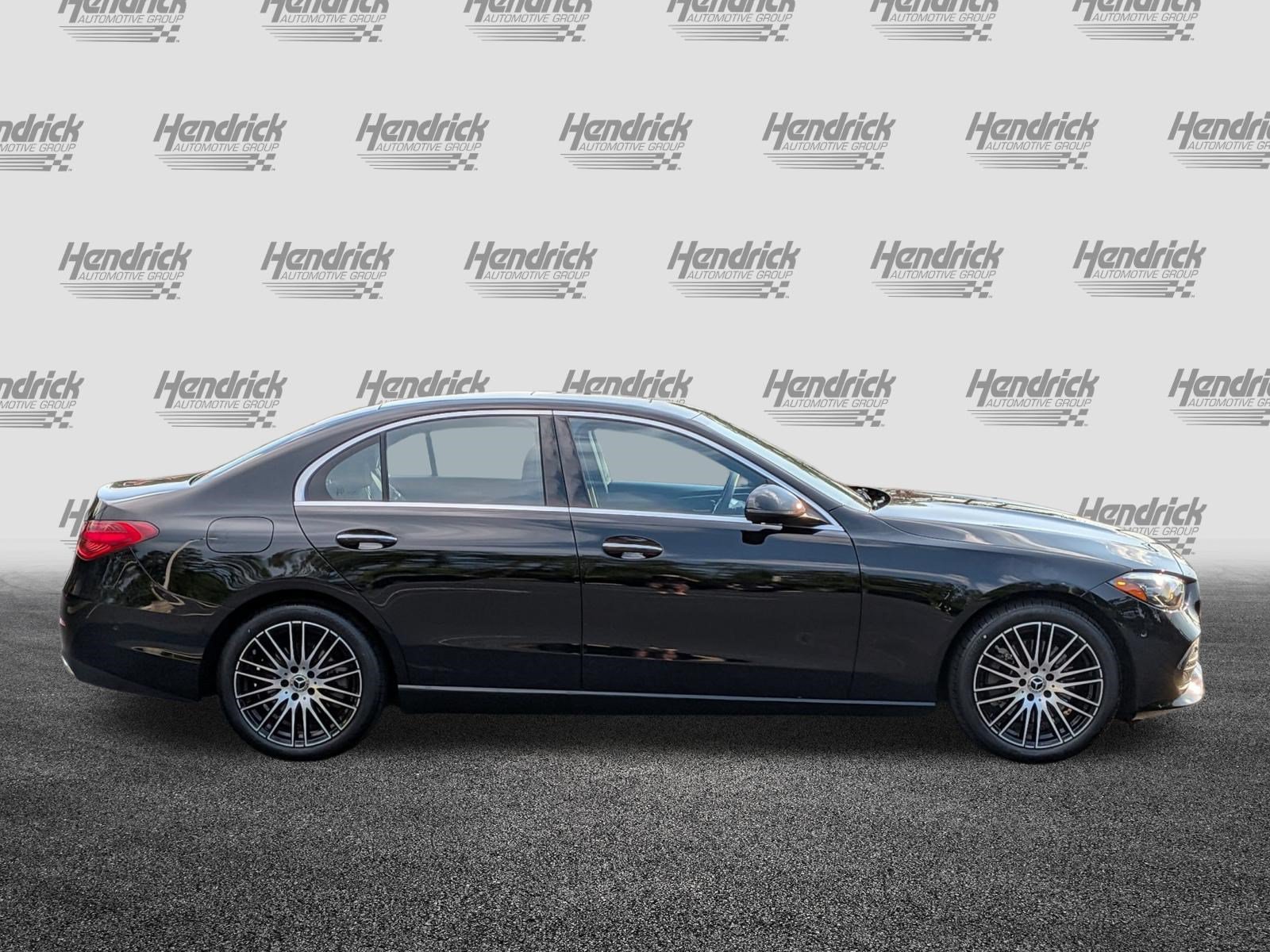Used 2025 Mercedes-Benz C 300 Sedan image 11