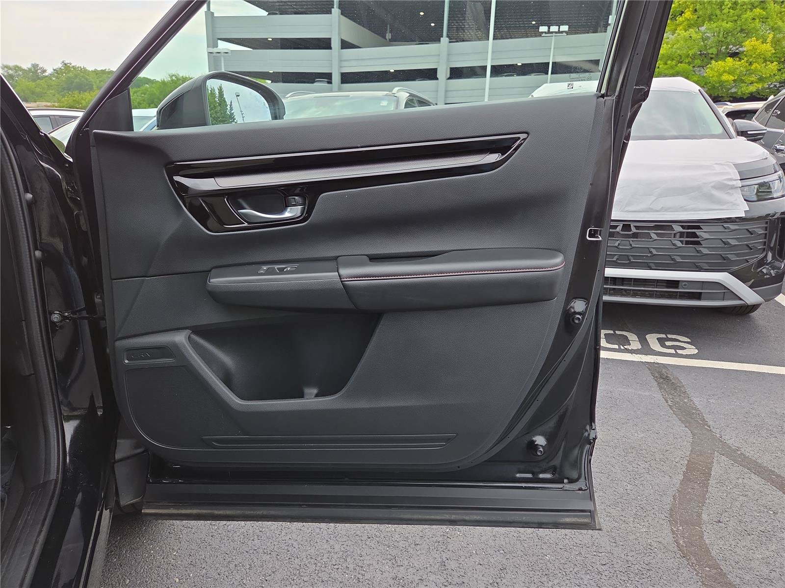Used 2025 Honda CR-V Sport Touring image 27