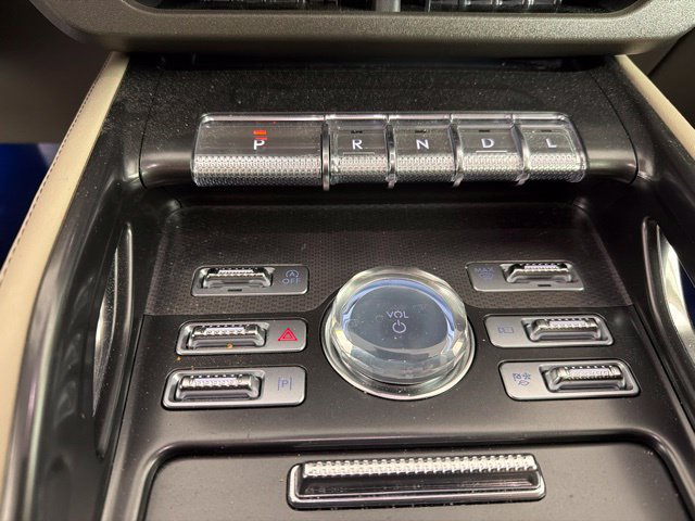 Certified 2025 Lincoln Nautilus Premier AWD/4WD image 27