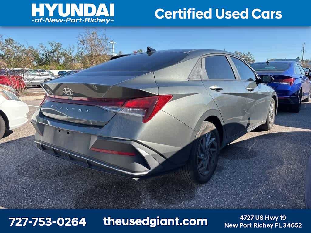Certified 2024 Hyundai Elantra SEL image 3