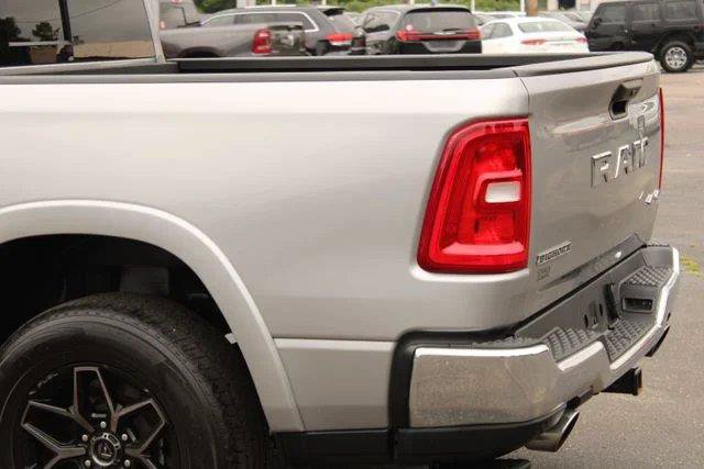 Used 2025 RAM 1500 Big Horn AWD/4WD image 6