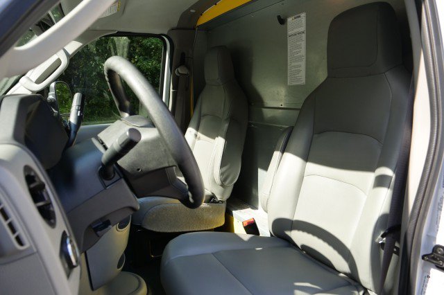 Used 2022 Ford E-350 and Econoline 350 Super Duty w/ Power Windows & Locks Group RWD image 16