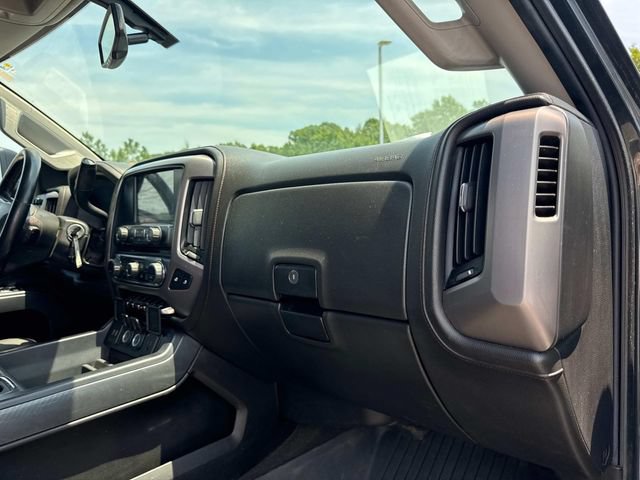 Used 2019 GMC Sierra 2500 SLT w/ All Terrain HD Package AWD/4WD image 23