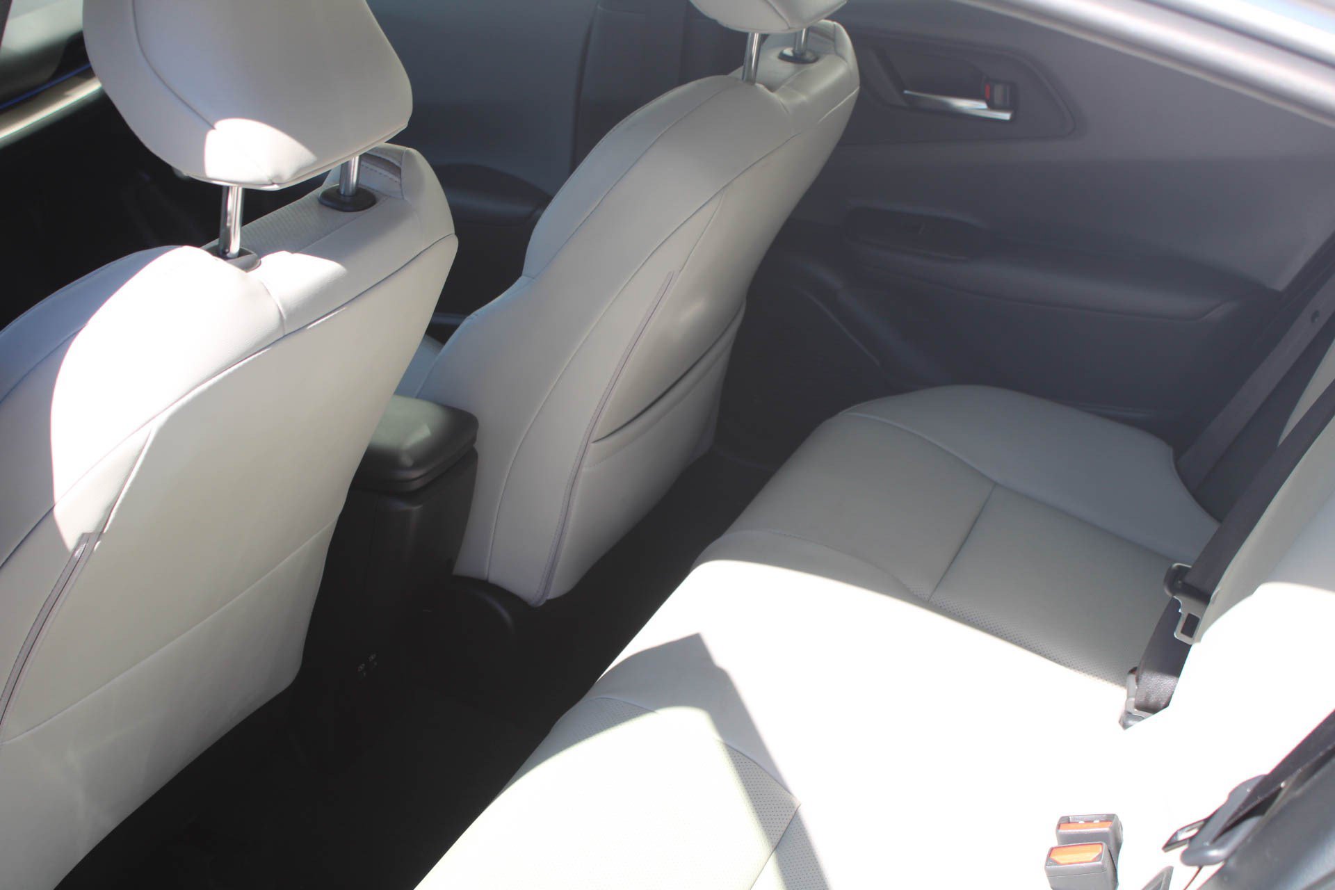Certified 2024 Toyota Prius XLE FWD image 20