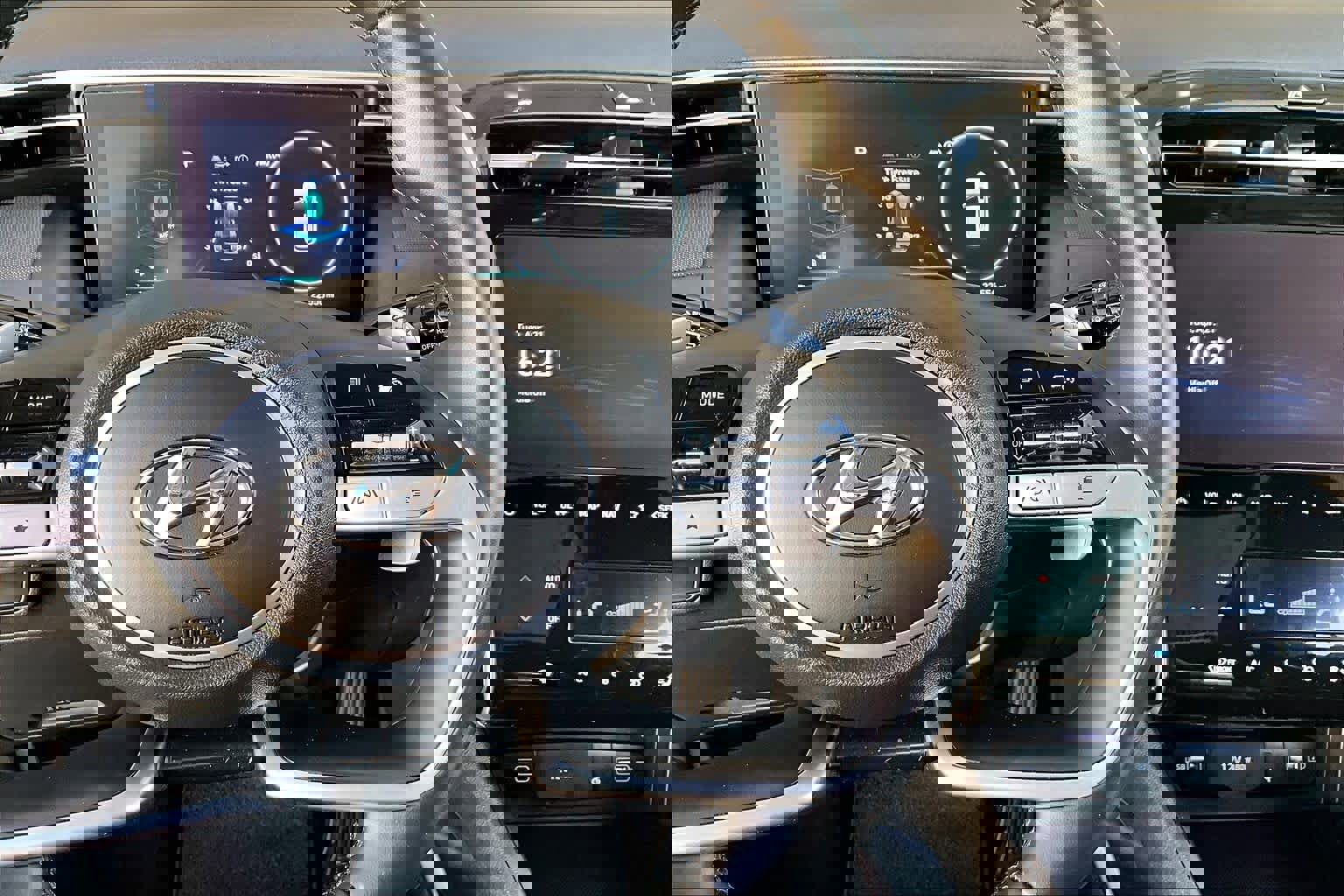 Used 2023 Hyundai Tucson Limited FWD image 24