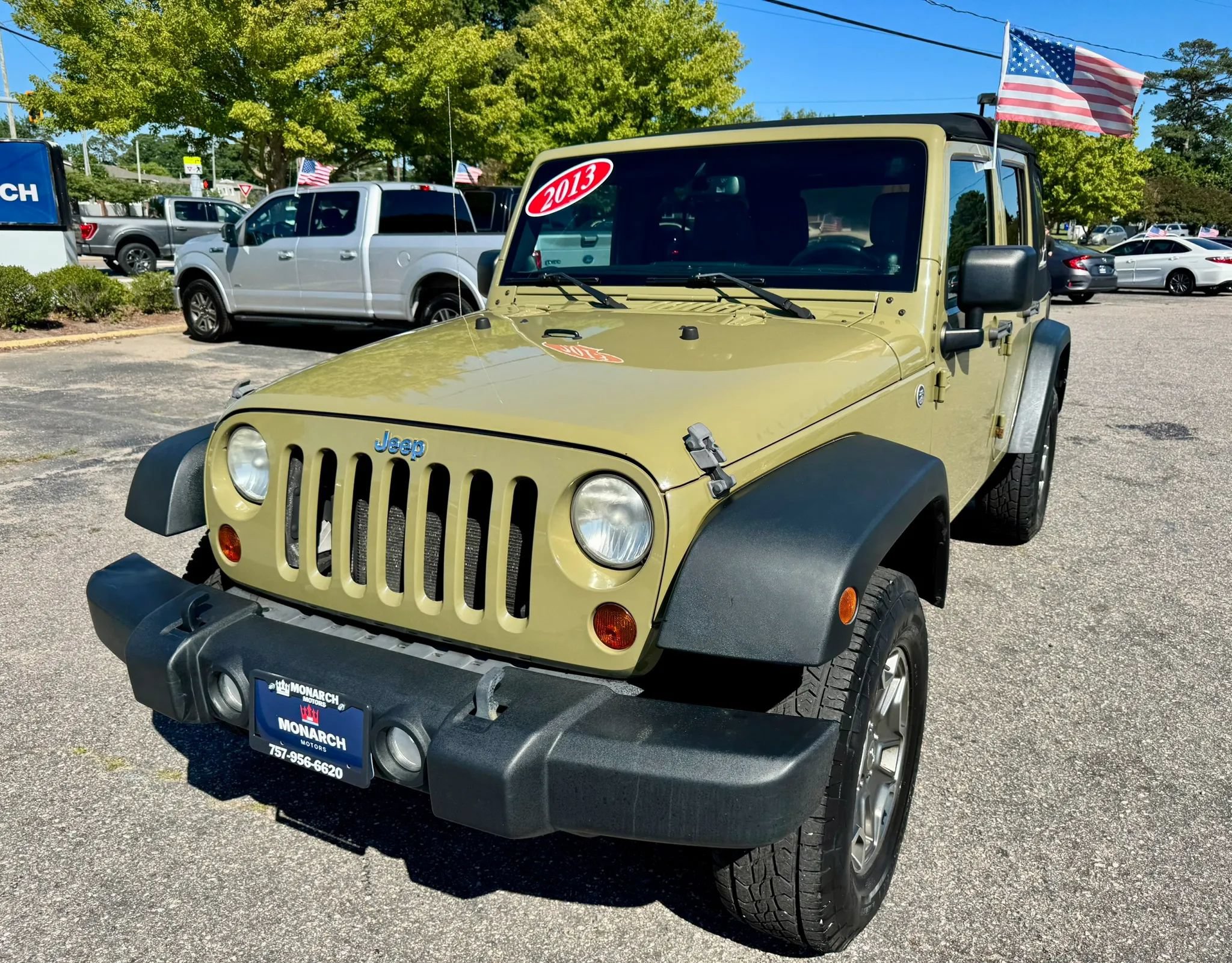 Used 2013 Jeep Wrangler Unlimited Rubicon w/ Dual Top Group AWD/4WD image 1