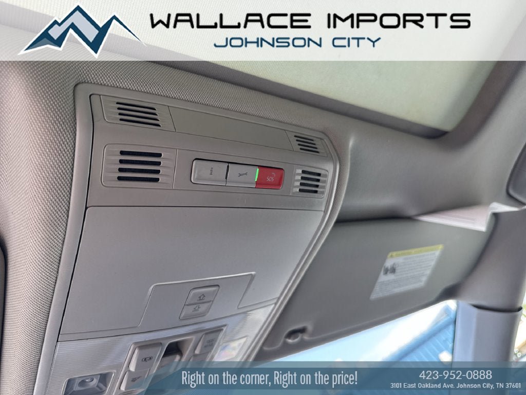 Used 2020 Volkswagen Tiguan SEL FWD image 15