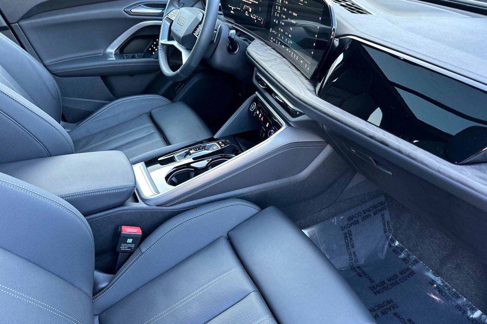 Certified 2025 Audi Q5 Premium Plus w/ Premium Plus image 16