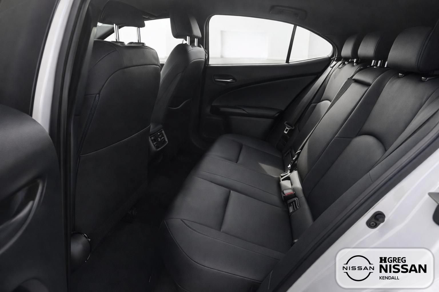 Used 2020 Lexus UX 200 w/ Accessory Package 2 FWD image 6