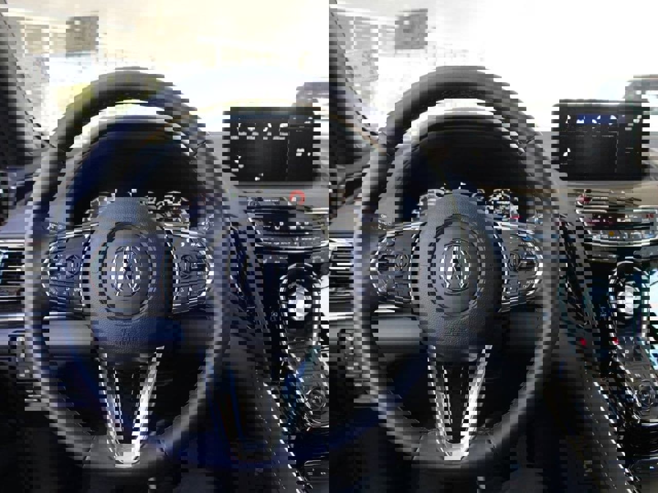 Used 2025 Acura RDX SH-AWD image 34