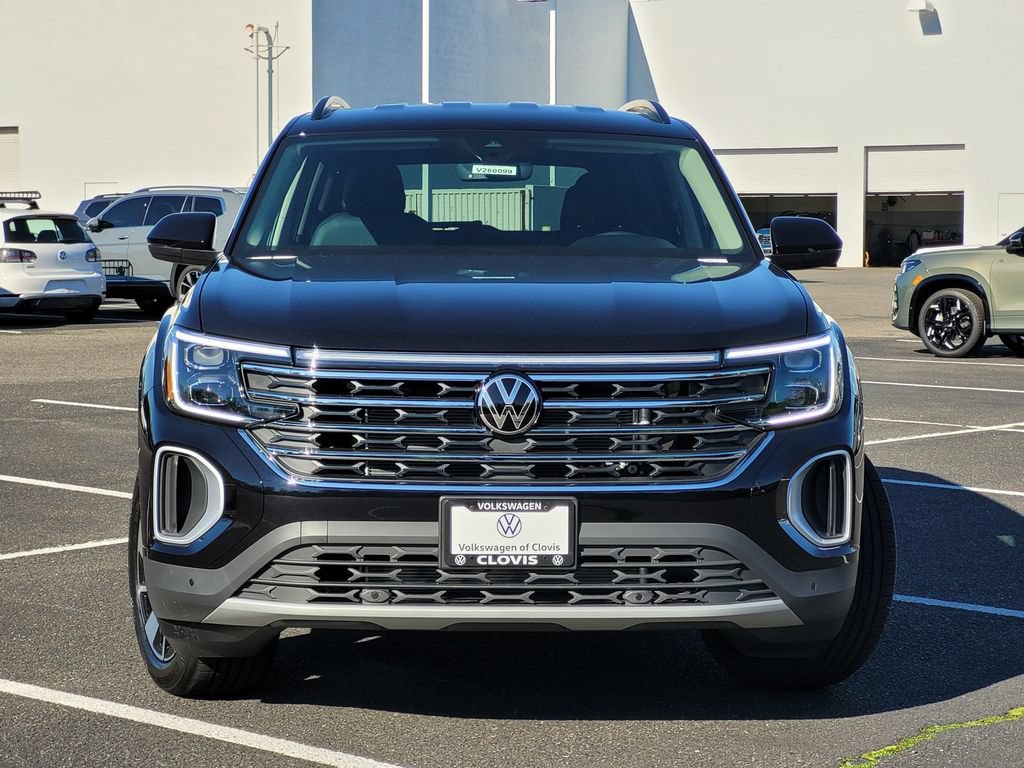 New 2026 Volkswagen Atlas SE FWD image 2