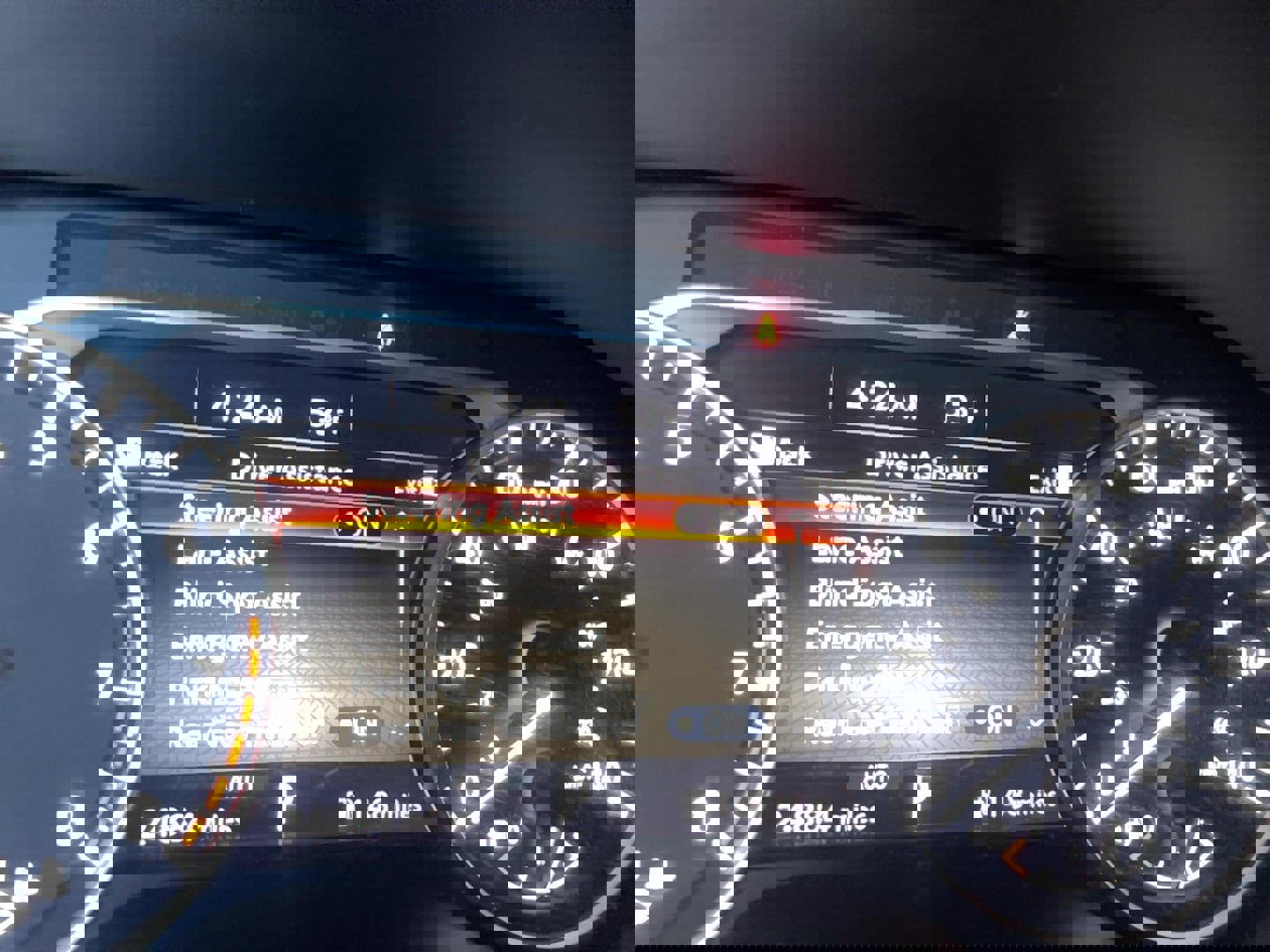 Used 2023 Nissan Pathfinder SV AWD/4WD image 8