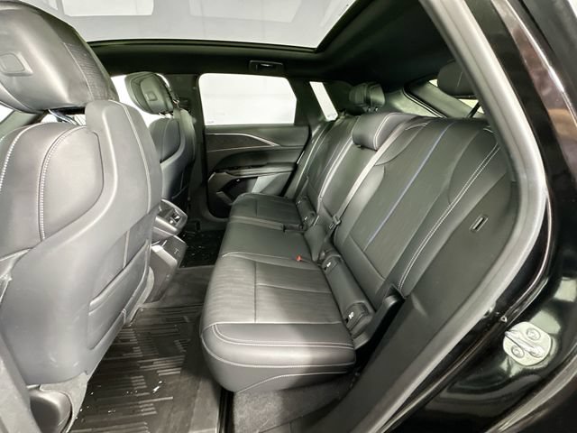 Used 2024 Cadillac Lyriq Luxury AWD/4WD image 27