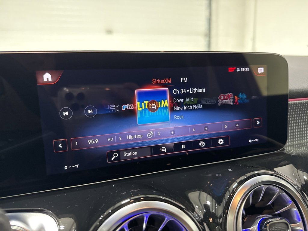 Used 2023 Mercedes-Benz EQB 350 4MATIC SUV w/ Exclusive Package image 25