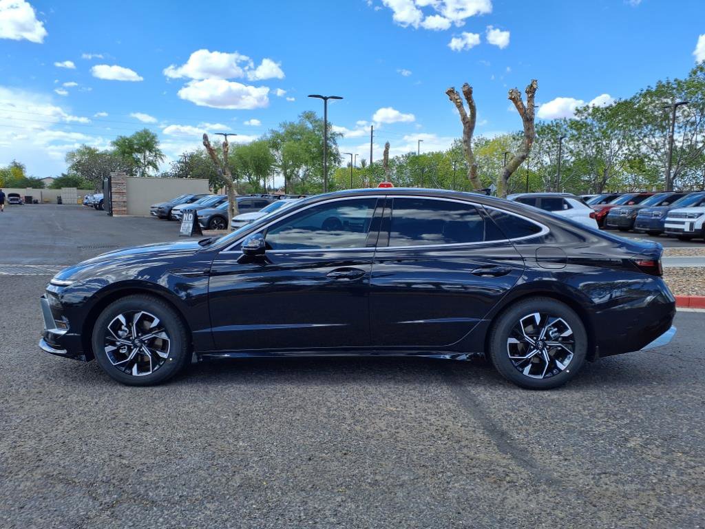 Certified 2025 Hyundai Sonata SEL image 3