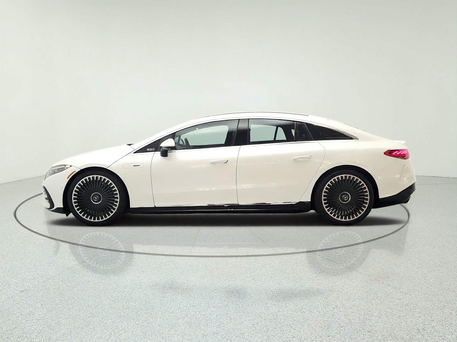 Certified 2023 Mercedes-Benz EQS AMG 4MATIC image 8