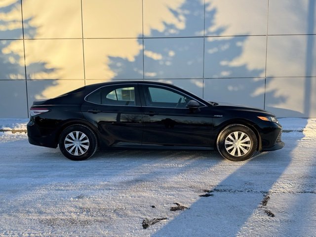 Certified 2018 Toyota Camry LE image 35