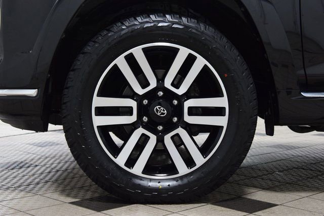 Used 2023 Toyota 4Runner Limited image 21