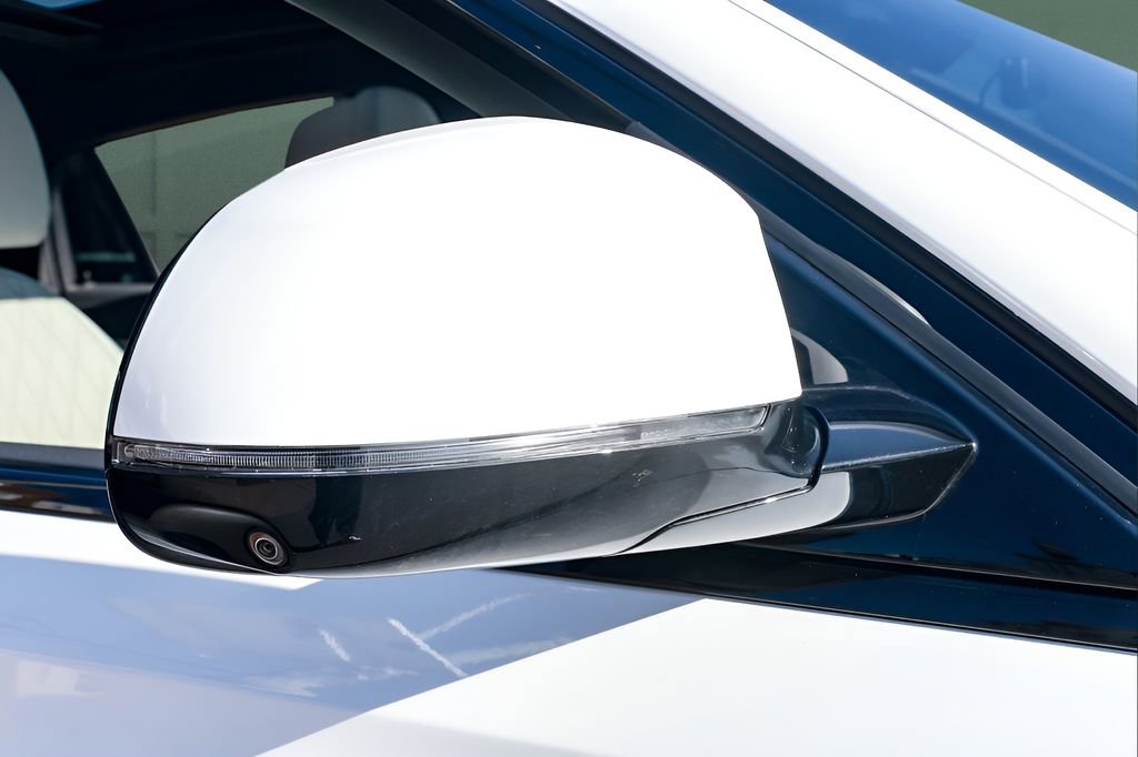 Used 2023 BMW X6 xDrive40i w/ M Sport Package image 44