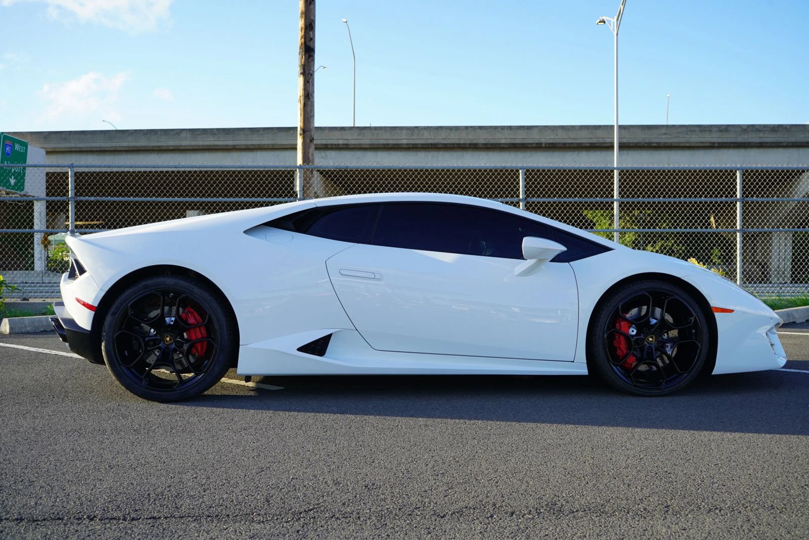 Used 2019 Lamborghini Huracan LP 580-2 RWD image 27