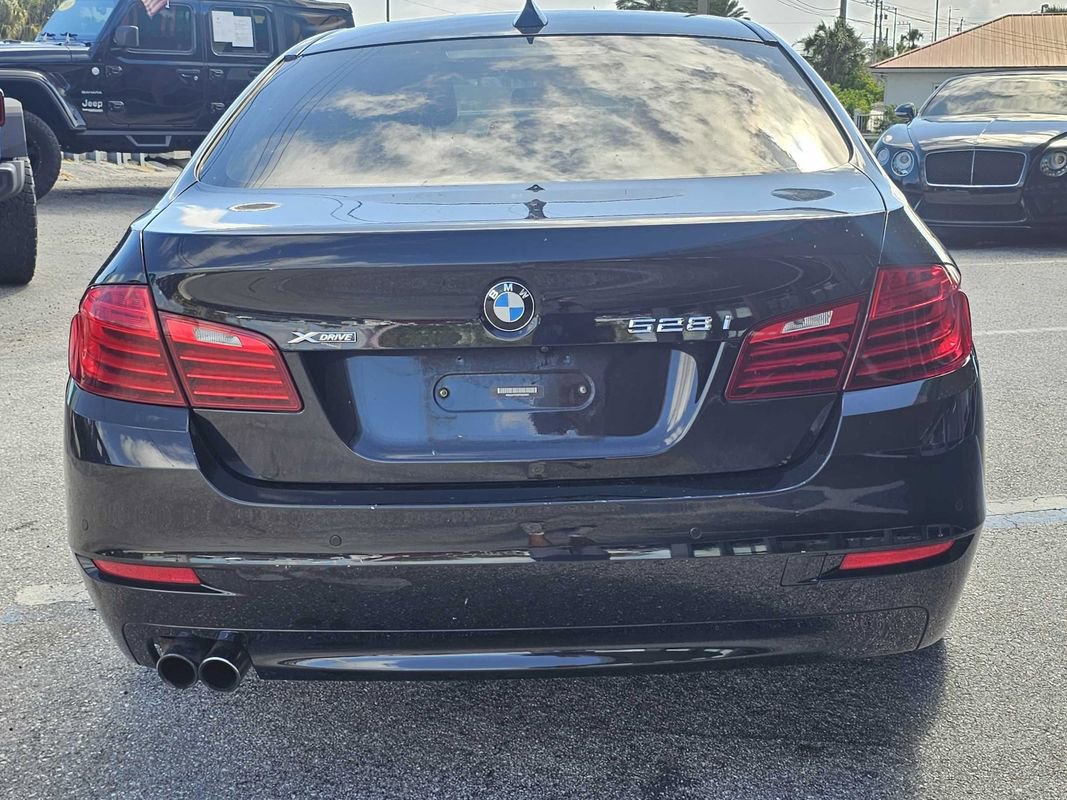 Used 2015 BMW 528i xDrive Sedan image 14