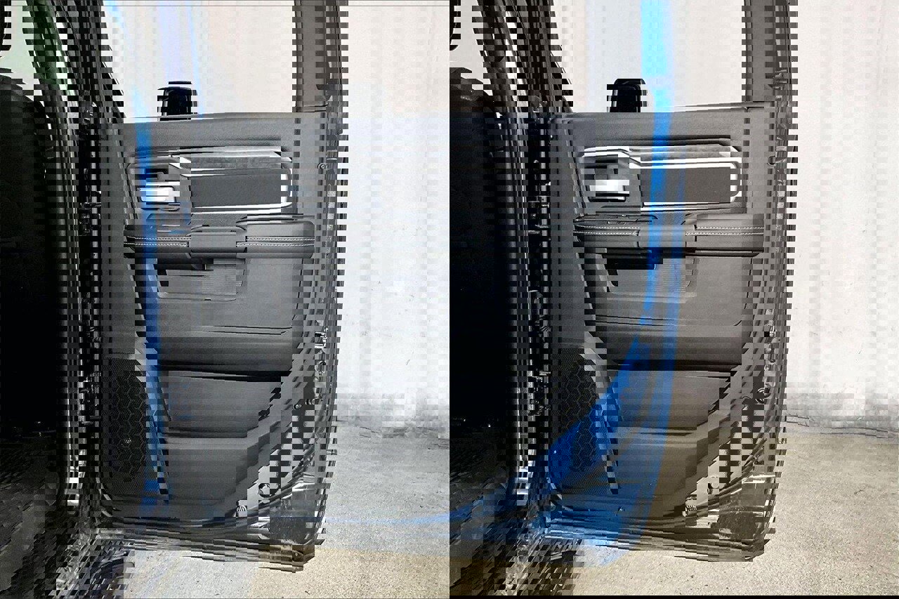 Used 2024 RAM 2500 Big Horn w/ Night Edition image 23