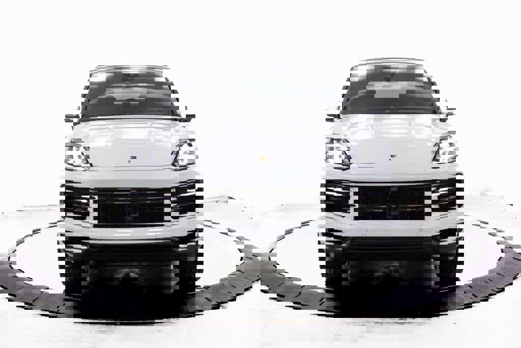 New 2026 Porsche Cayenne S image 10