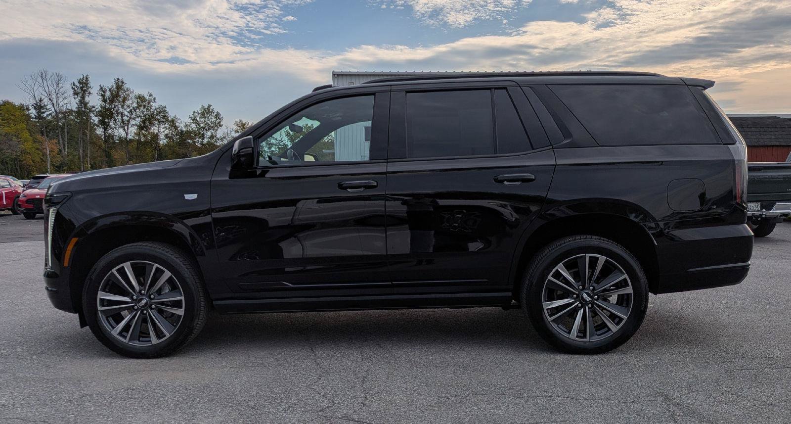 Used 2026 Cadillac Escalade Sport AWD/4WD image 5