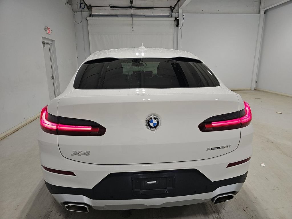 Used 2023 BMW X4 xDrive30i w/ Premium Package AWD/4WD image 6