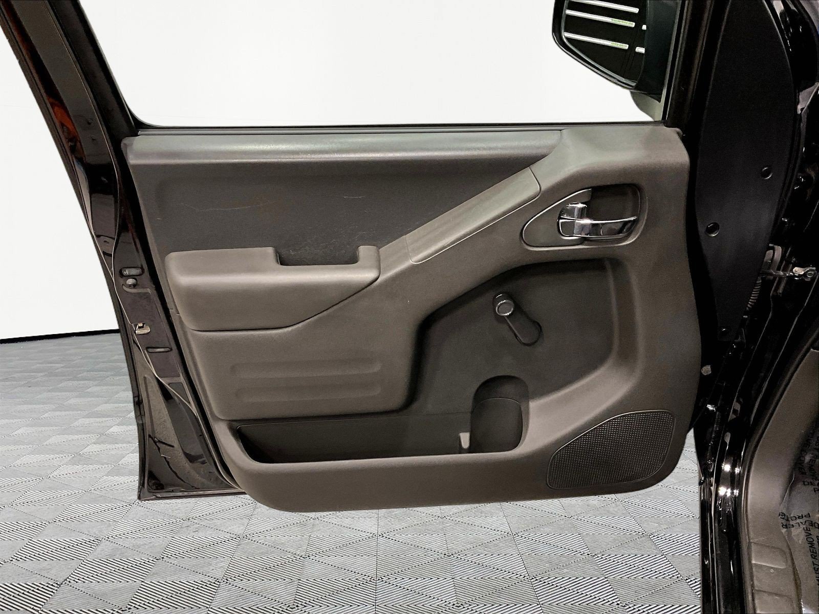 Used 2016 Nissan Frontier S RWD image 20