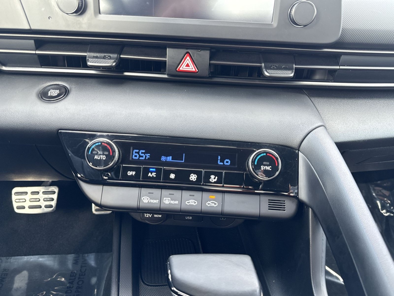 Used 2025 Hyundai Elantra Sport FWD image 20