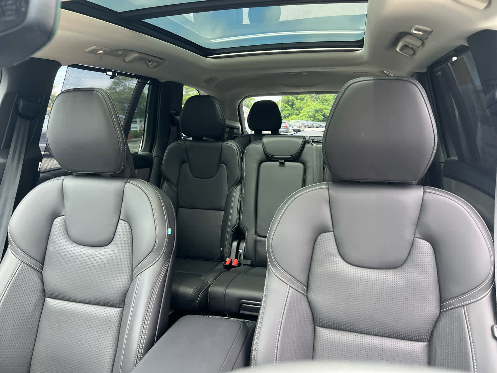New 2026 Volvo XC90 B6 Ultra w/ Protection Package Premier image 13