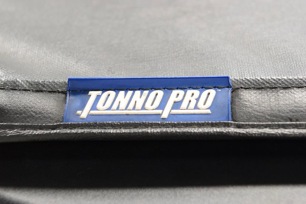 Used 2024 Nissan Titan PRO-4X w/ Pro-4x Convenience Package image 22