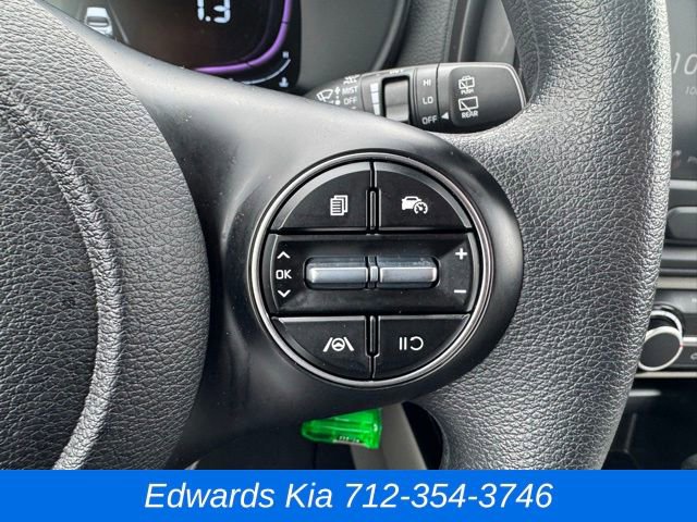 Used 2025 Kia Soul LX image 24
