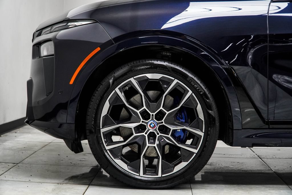Used 2023 BMW X7 M60i w/ Executive Package AWD/4WD image 16